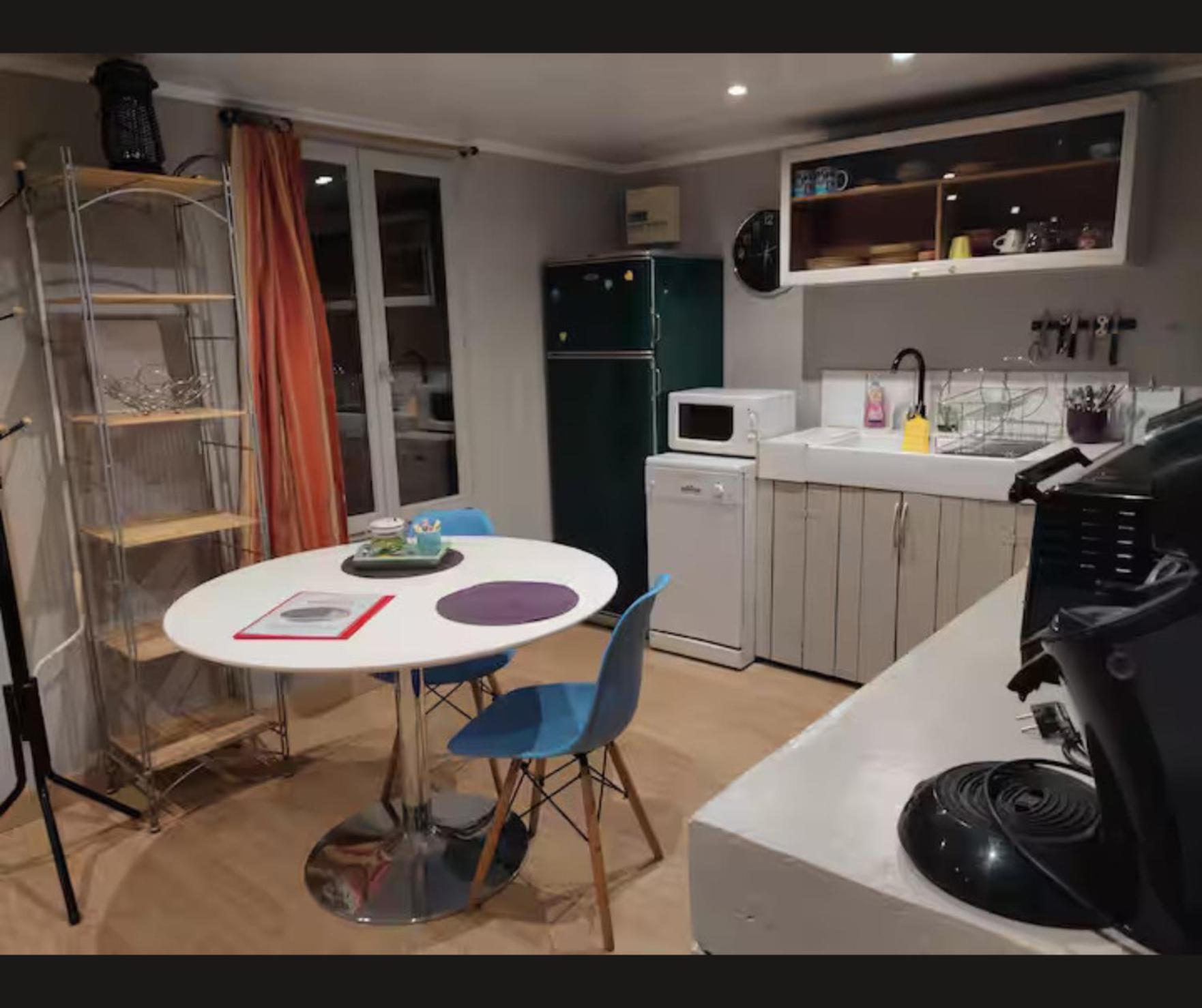 Cabane Limousine Au Bord D'Un Etang Bonnac-la-Cote ภายนอก รูปภาพ