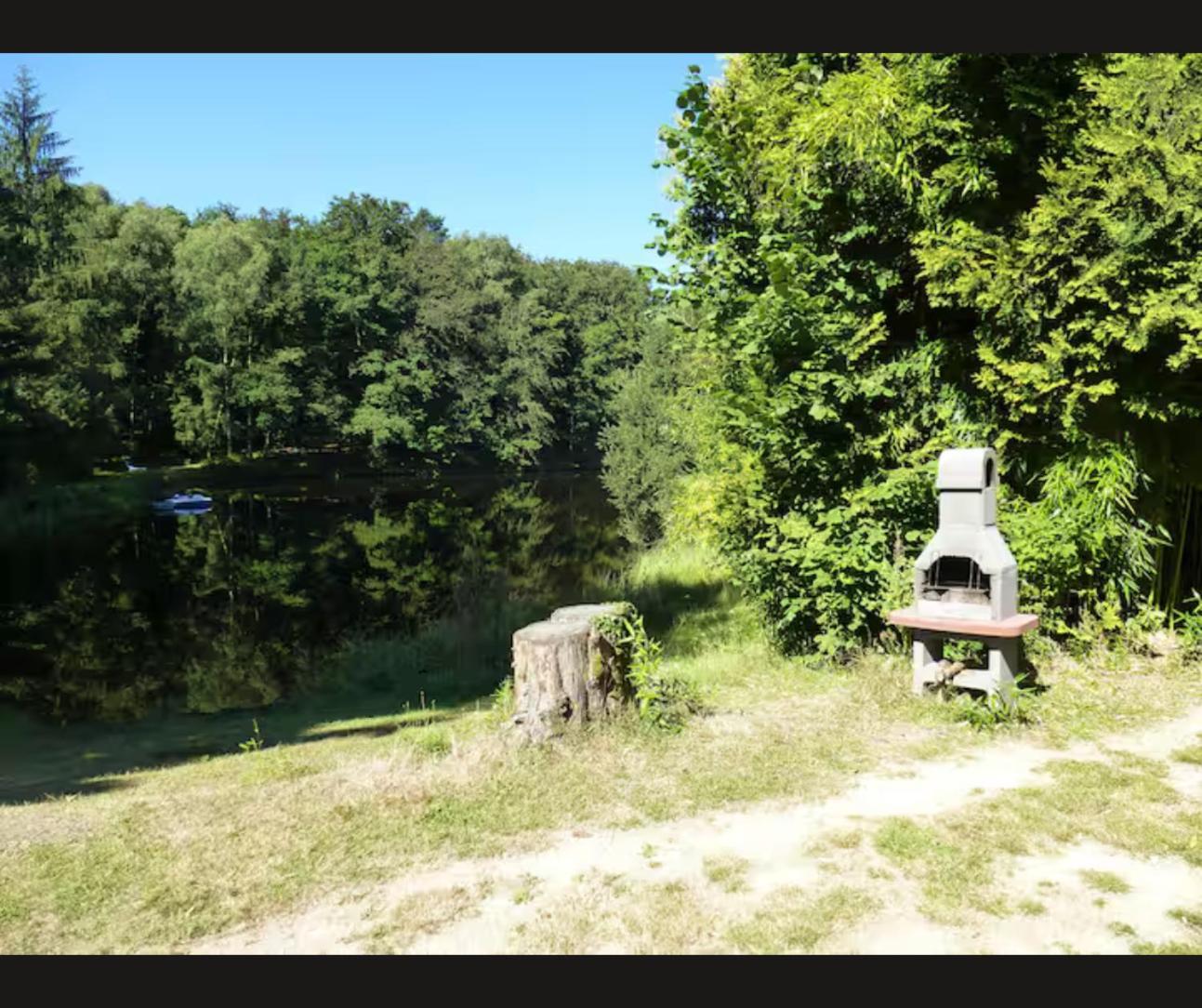 Cabane Limousine Au Bord D'Un Etang Bonnac-la-Cote ภายนอก รูปภาพ